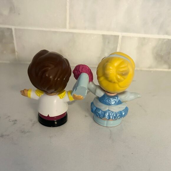 Little People Set of Two Disney Cinderella and Prince Charming - Picture 2 of 7